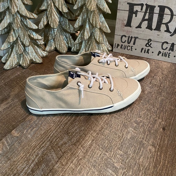 Sperry Slip-on Sneaker, size 9 - Picture 1 of 4